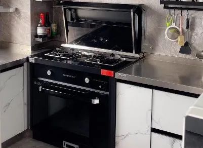 集成灶十大品牌帥豐蘊(yùn)藏了父親對(duì)孩子的濃濃愛(ài)意